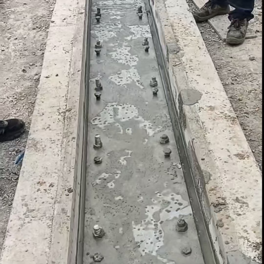 汤阴港口码头起重机龙门吊重型机械设备稳固用早强快凝轨道胶泥
